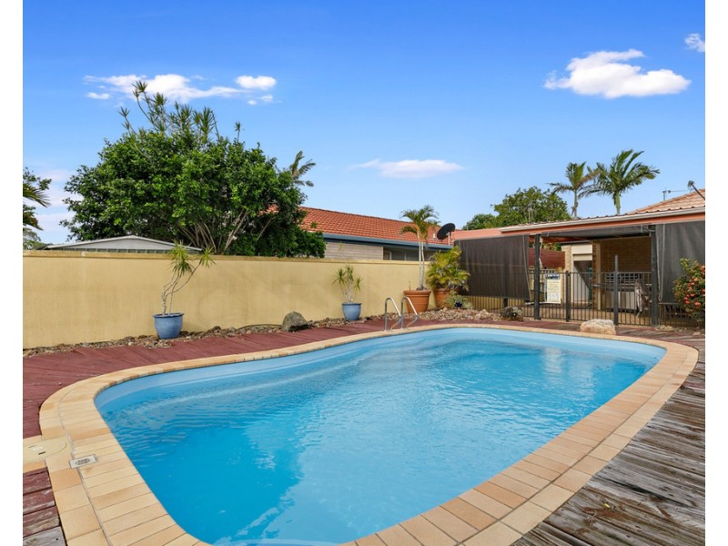 19 Oceanview Street, Point Vernon QLD 4655