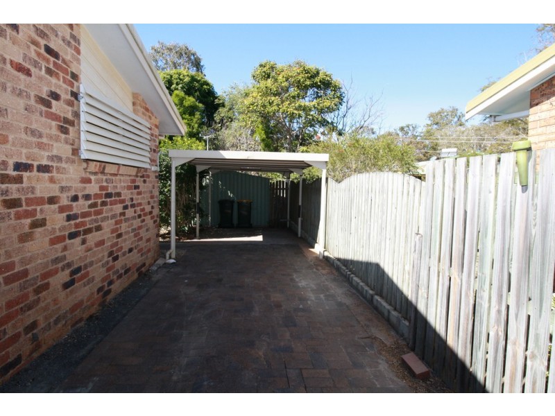 52 William Street, Urangan QLD 4655