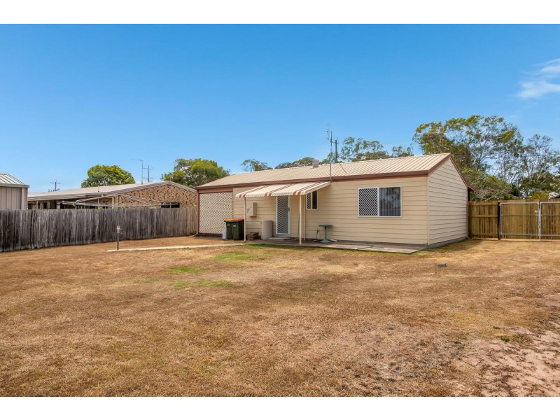 8 Porter Street, Point Vernon QLD 4655