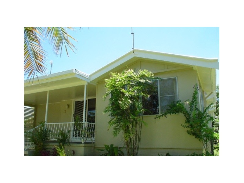 6 Alice Street, Pialba QLD 4655