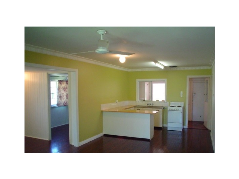 6 Alice Street, Pialba QLD 4655