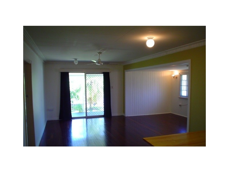 6 Alice Street, Pialba QLD 4655