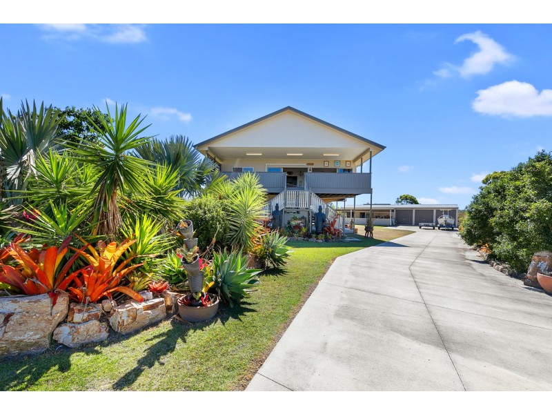 28 Woongoolbver Court, River Heads QLD 4655