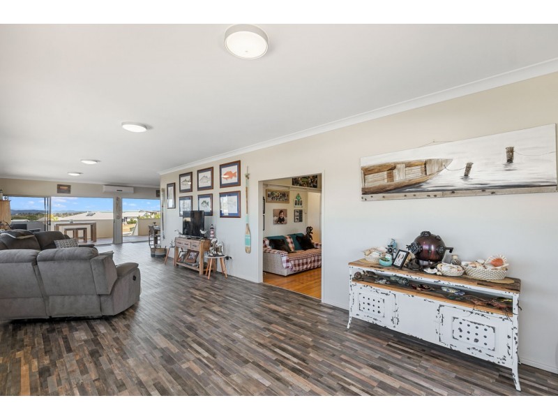 28 Woongoolbver Court, River Heads QLD 4655