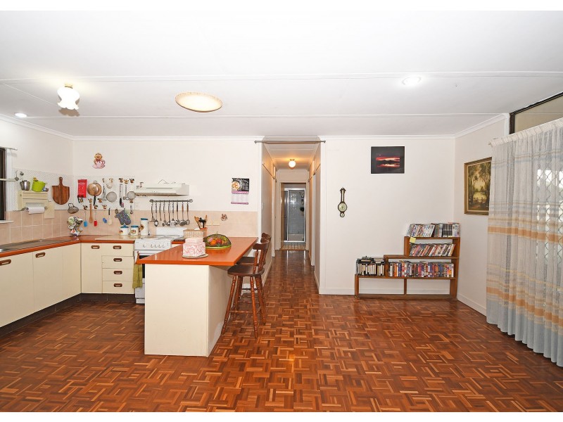 24 Waigani Avenue, Kawungan QLD 4655