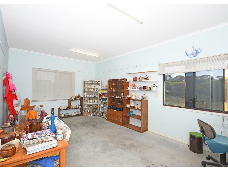 24 Waigani Avenue, Kawungan QLD 4655