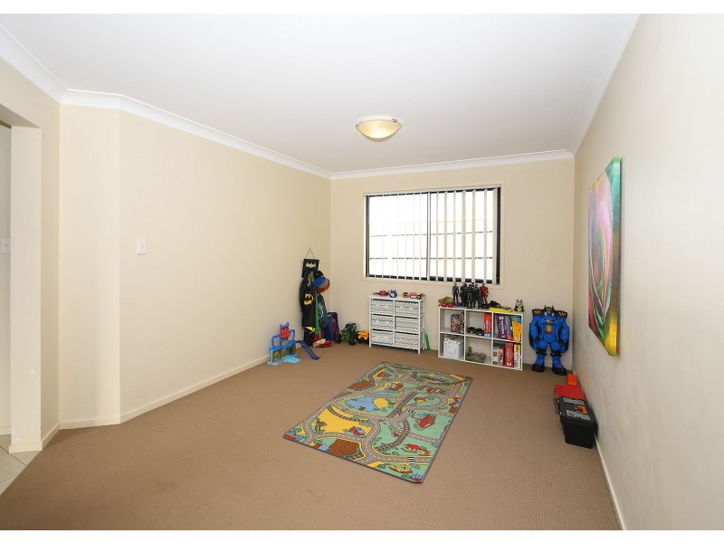 18 Bayridge Heights Drive, Nikenbah QLD 4655