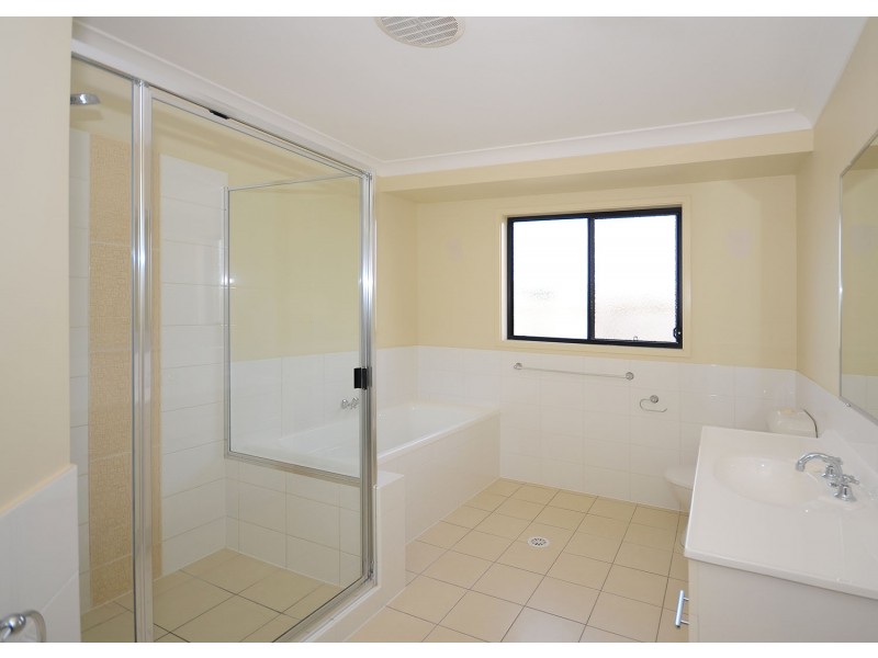 18 Bayridge Heights Drive, Nikenbah QLD 4655