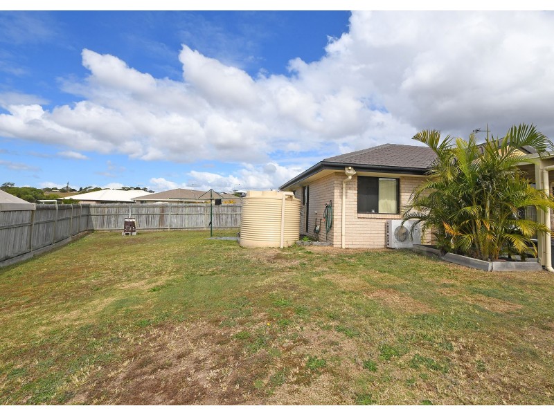 18 Bayridge Heights Drive, Nikenbah QLD 4655