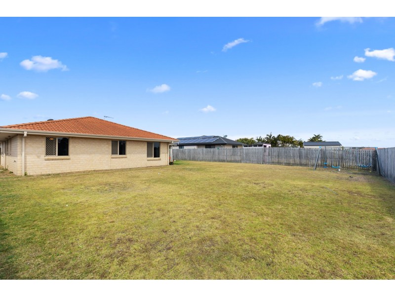 25 Archer Drive, Point Vernon QLD 4655