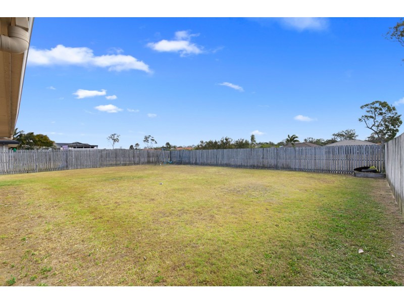 25 Archer Drive, Point Vernon QLD 4655