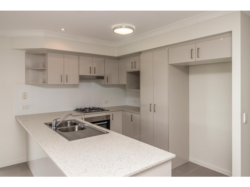 16 Venus Street, Urraween QLD 4655