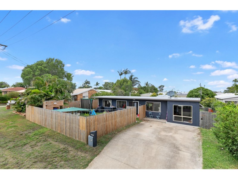 12 Cliveden Avenue, Point Vernon QLD 4655