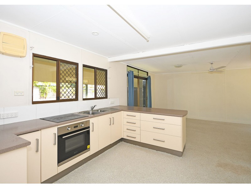 95 East Street, Scarness QLD 4655