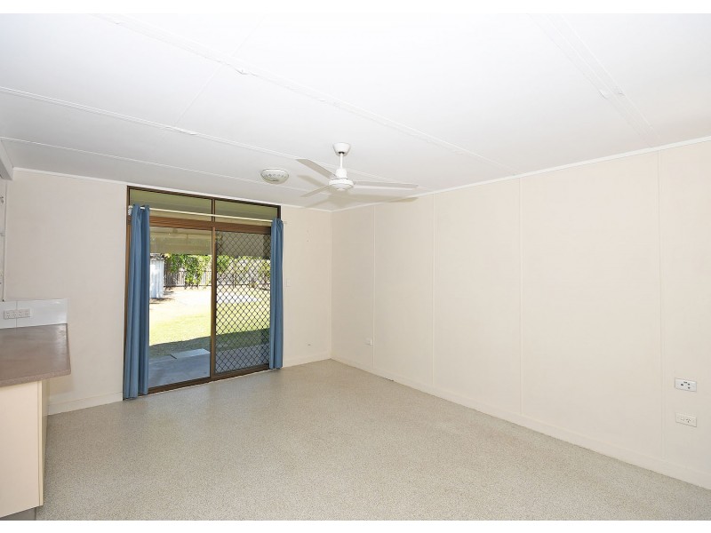 95 East Street, Scarness QLD 4655