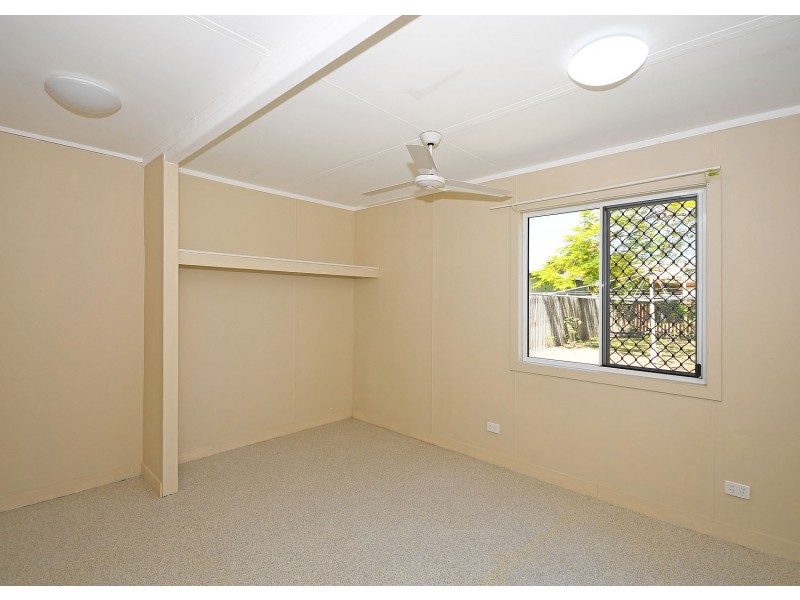 95 East Street, Scarness QLD 4655
