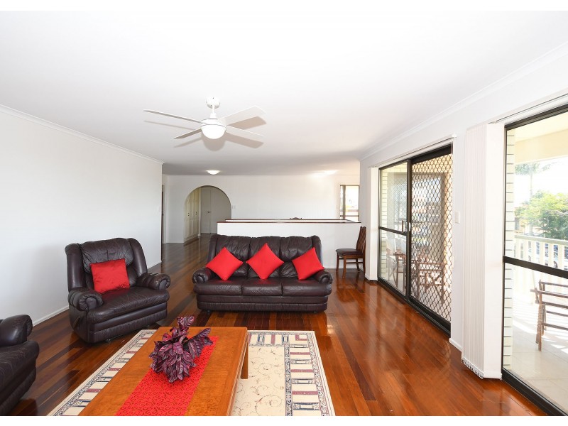 21 Moonbi Street, Scarness QLD 4655