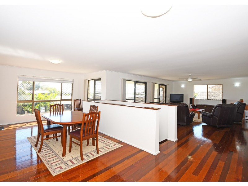 21 Moonbi Street, Scarness QLD 4655