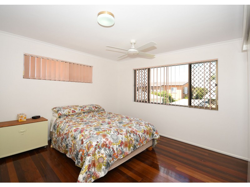 21 Moonbi Street, Scarness QLD 4655