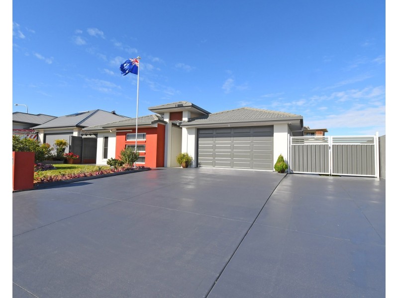 3 Eli Court, Kawungan QLD 4655