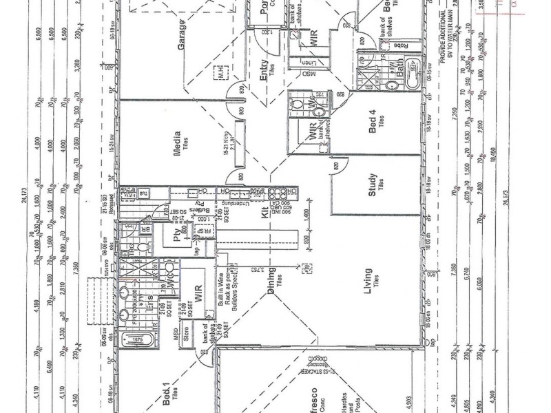 3 Eli Court, Kawungan QLD 4655 Floorplan