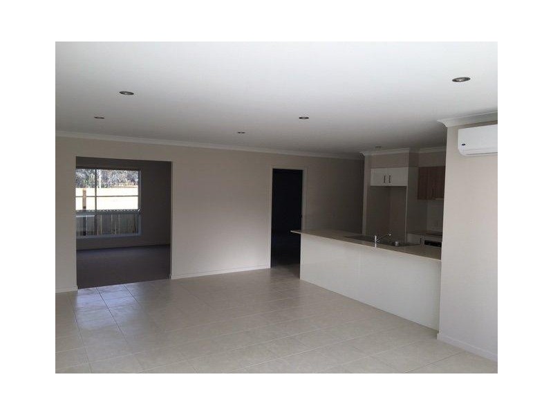 3 Lillee Court, Urangan QLD 4655