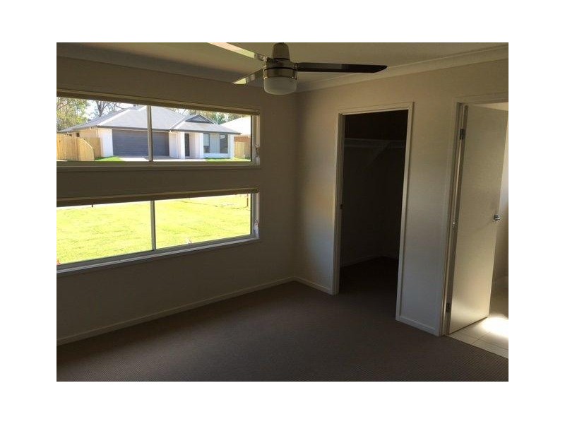 3 Lillee Court, Urangan QLD 4655