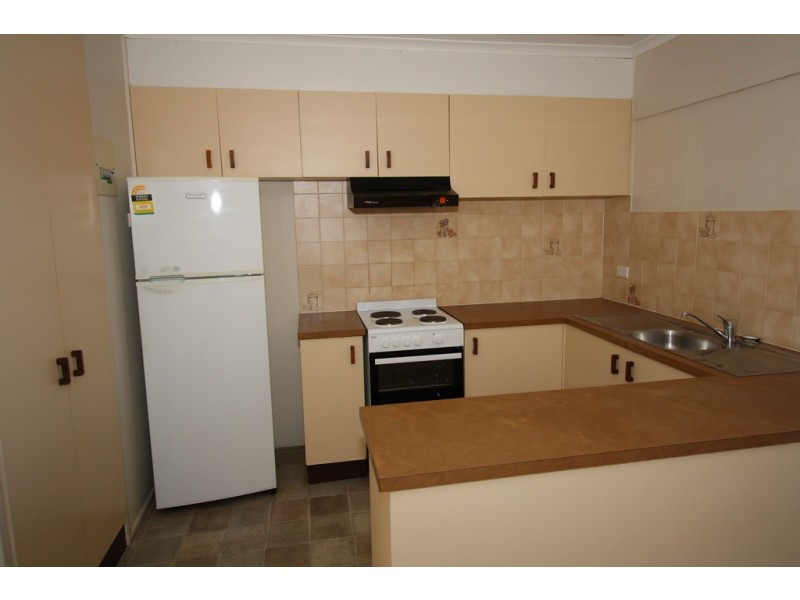 9/436 Esplanade, Torquay QLD 4655