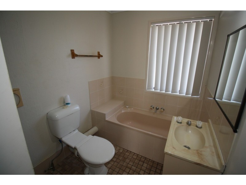 9/436 Esplanade, Torquay QLD 4655