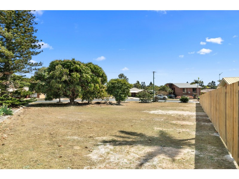 42 Jensen Drive, Urraween QLD 4655