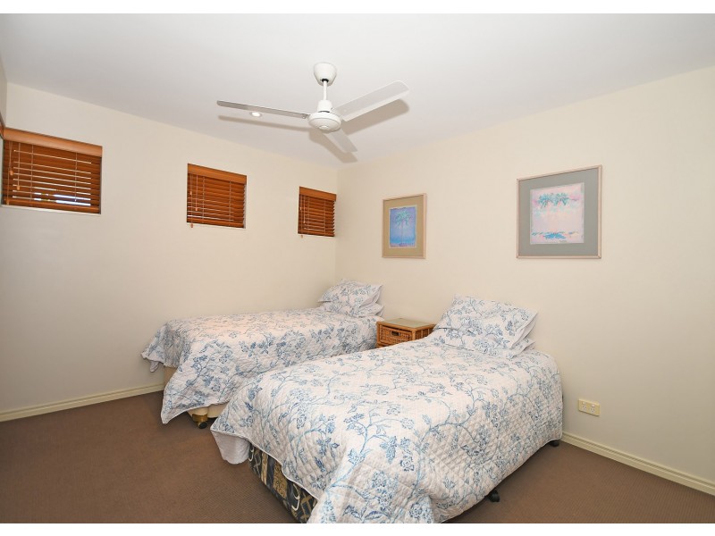 6/558-559 Esplanade, Urangan QLD 4655