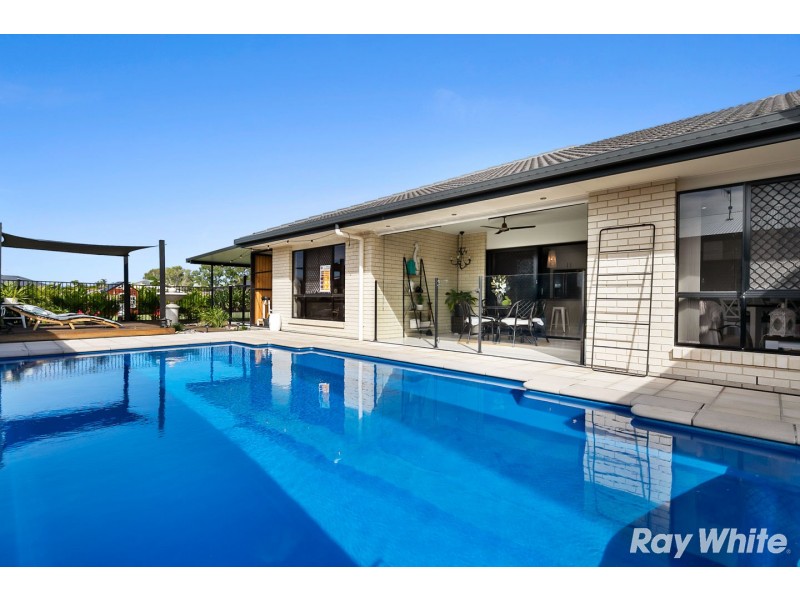 6 Fulmar Court, Burrum Heads QLD 4659