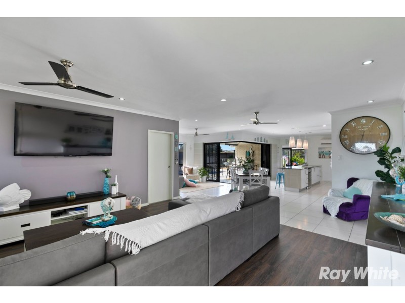 6 Fulmar Court, Burrum Heads QLD 4659
