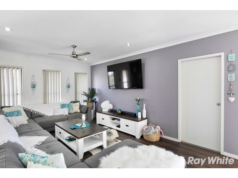 6 Fulmar Court, Burrum Heads QLD 4659