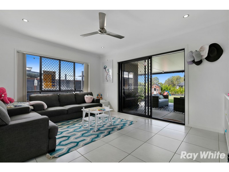 6 Fulmar Court, Burrum Heads QLD 4659
