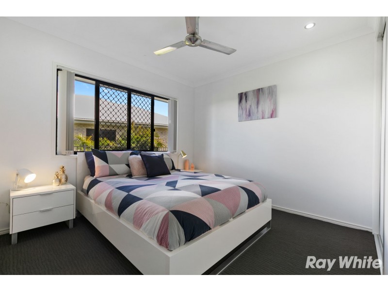 6 Fulmar Court, Burrum Heads QLD 4659