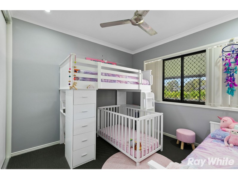 6 Fulmar Court, Burrum Heads QLD 4659