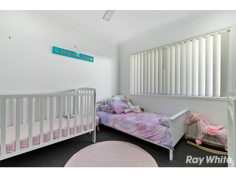 6 Fulmar Court, Burrum Heads QLD 4659