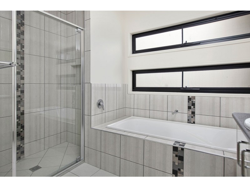 6/11 Mandi Court, Urraween QLD 4655