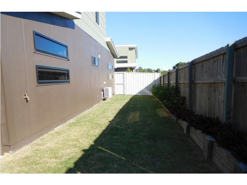 6/11 Mandi Court, Urraween QLD 4655