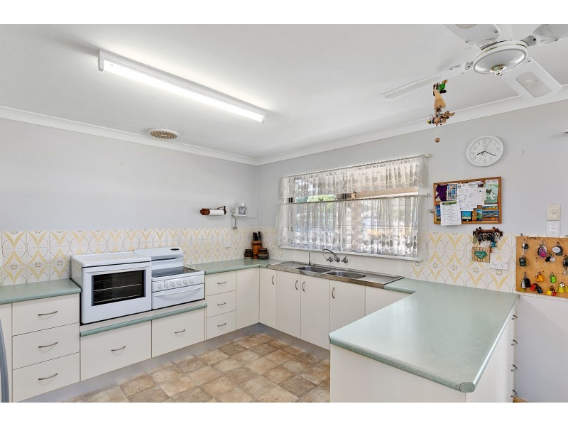 10 Boronia Street, Burrum Heads QLD 4659