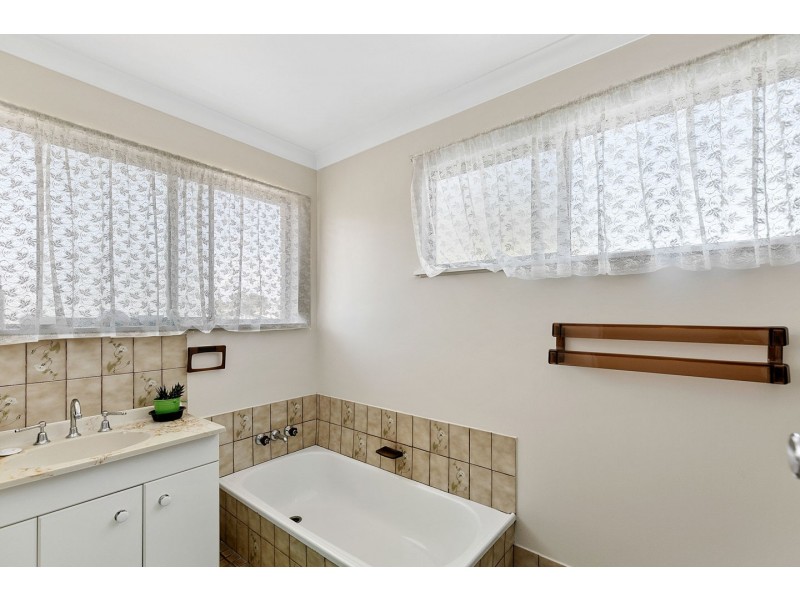 10 Boronia Street, Burrum Heads QLD 4659
