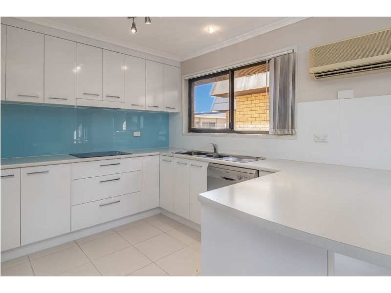 6/6 Dayman Street, Urangan QLD 4655