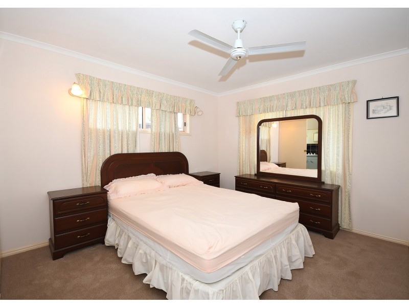 5 Toohey Court, Torquay QLD 4655