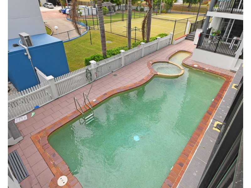 11/396 Charlton Esplanade, Torquay QLD 4655
