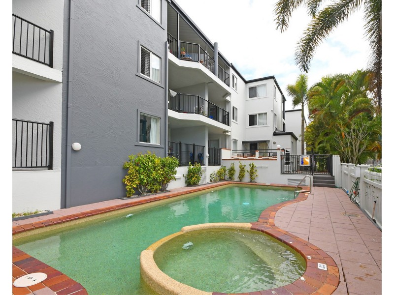 11/396 Charlton Esplanade, Torquay QLD 4655