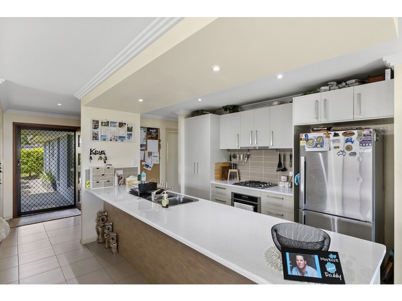 11 Bay Park Road, Wondunna QLD 4655