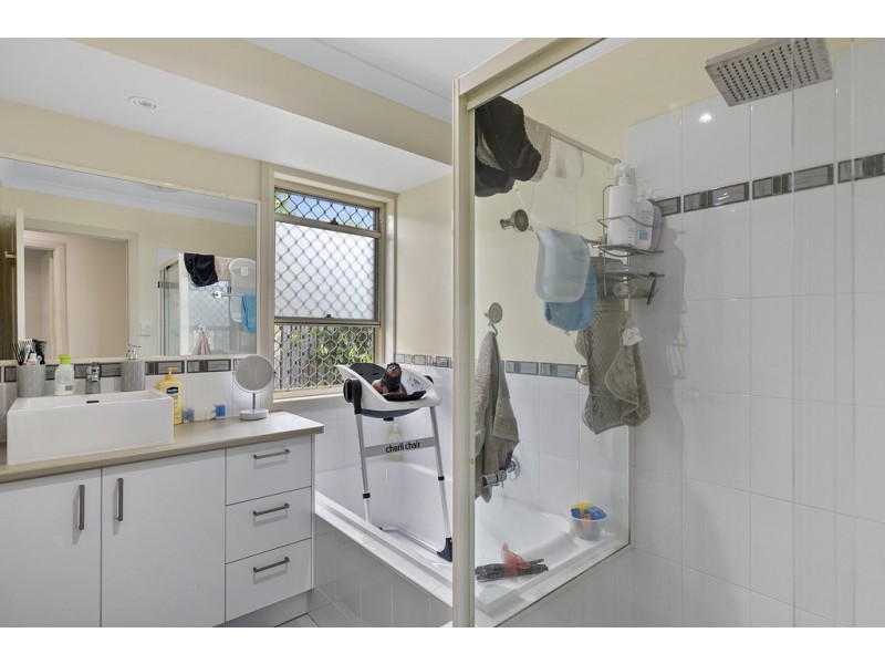 11 Bay Park Road, Wondunna QLD 4655