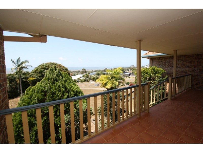 22 Cove Boulevard, River Heads QLD 4655