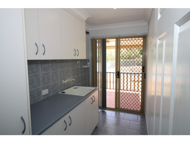 22 Cove Boulevard, River Heads QLD 4655